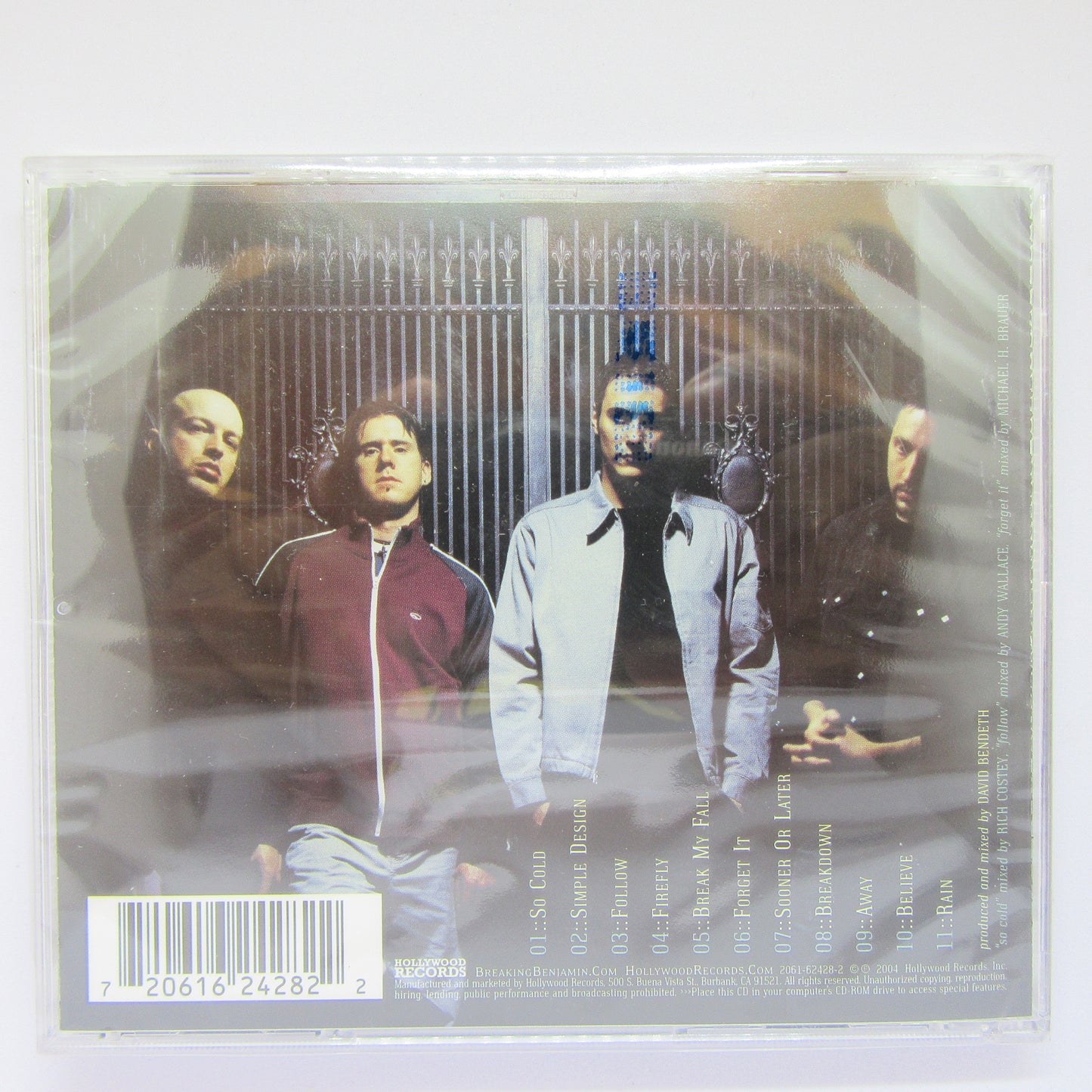 We Are Not Alone [Jewel Case Slight Scratch] + Extra Jewel Case provided for free