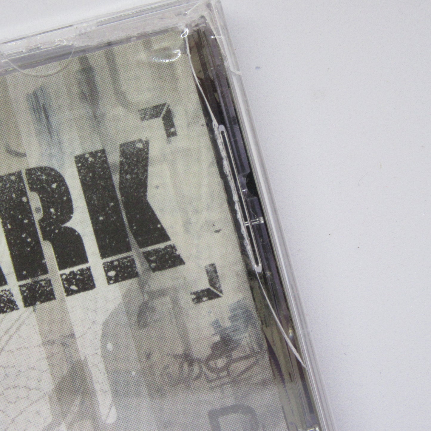 Hybrid Theory [Jewel Case Slight Scratch] + Extra Jewel Case provided for free
