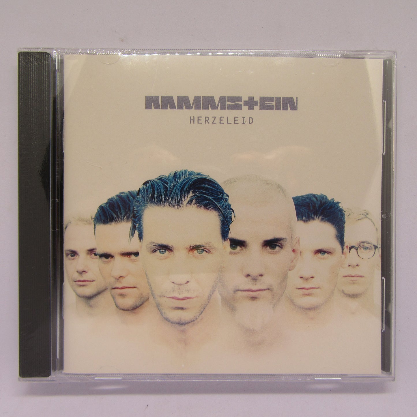 Herzeleid [Jewel Case Slight Scratch] + Extra Jewel Case provided for free